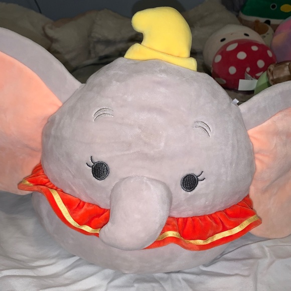 Dumbo Squishmallow - Picture 1 of 3